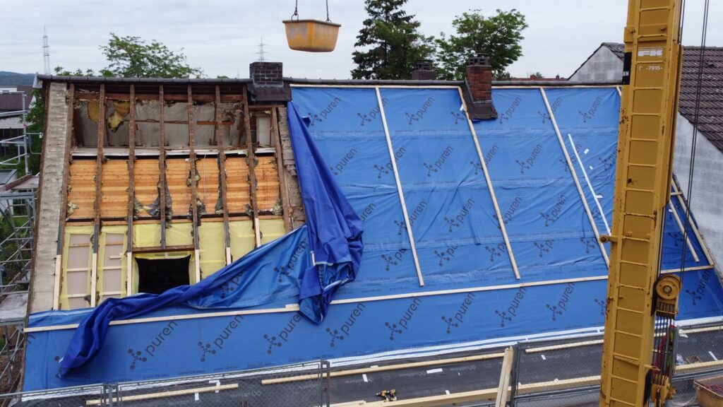 Energetische Dachsanierung mit neuer Gaube – Zimmerei & Holzbau Seitz im Spessart