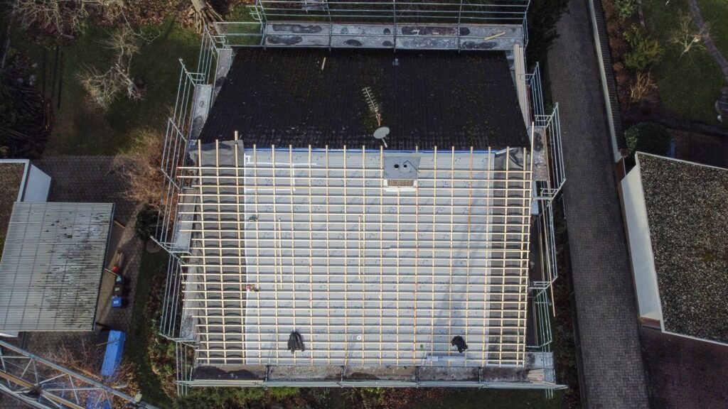 Energetische Dachsanierung mit großer Dachgaube – Zimmerei & Holzbau Seitz im Spessart