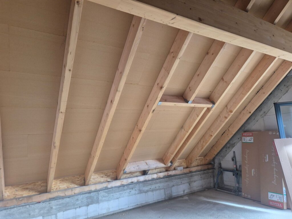 Neubau Mehrparteienhaus mit Satteldach – Zimmerei & Holzbau Seitz im Spessart